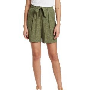 NWOT BCBGeneration long line linen blend tie waist short. Medium. Tarragon